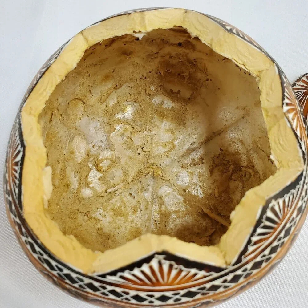 VTG Peruvian Folk Art Hand Carved Gourd w/Lid Trinket Box Whales Fish Sea Life - Picture 11 of 16